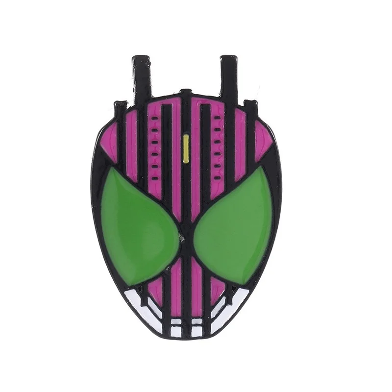 

Персонализированные броши Kamen Rider