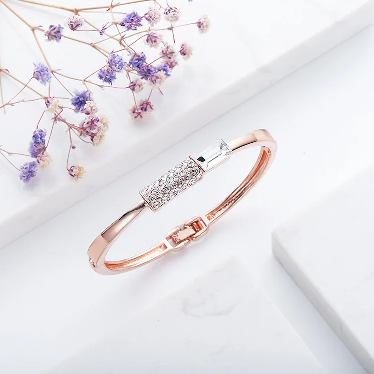 Европейская и американская мода Модный не выцветающий браслет для девушки