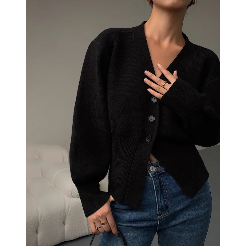 

Casual Black V-Neck Women's Sweater Coat 2021 Autumn And Winter New Short Long Sleeved Sweater Cardigan Wear Lazy Style Outside