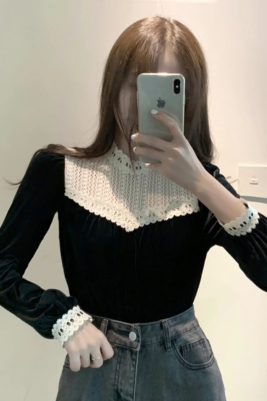 

Velvet Shirt Women's Design Feeling Retro Hong Kong Flavor 2020 New Spring And Autumn Wear Black Bottomed Shirt Long Sleeve Top