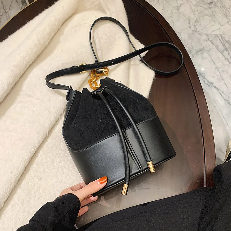 

Winter high-quality ladies handbags 2021 new trendy Korean fashion one-shoulder messenger bag brand designer popular bucket bag