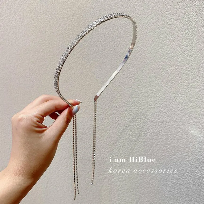 Повязка на голову блестящая Стразы украшенная бижутерией повязка с кисточкой