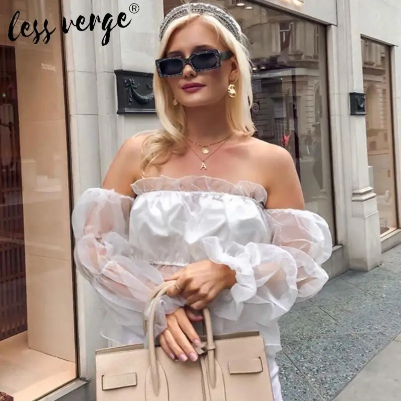 Женская блузка с открытыми плечами Lessverge белая сетчатая Блузка оборками