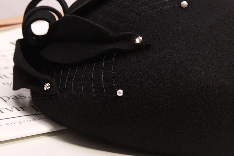 Fibonacci New Fashion Women Beret Fedoras Floral Wool Felt Hat Pearl Mesh Dinner Party Autumn Winter Hats Cap
