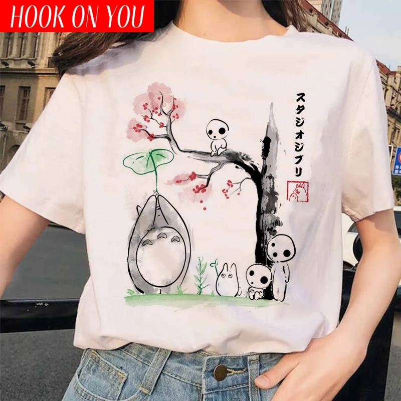 Футболка с изображением Тоторо унесенной в спираль для студии Ghibli femme футболка