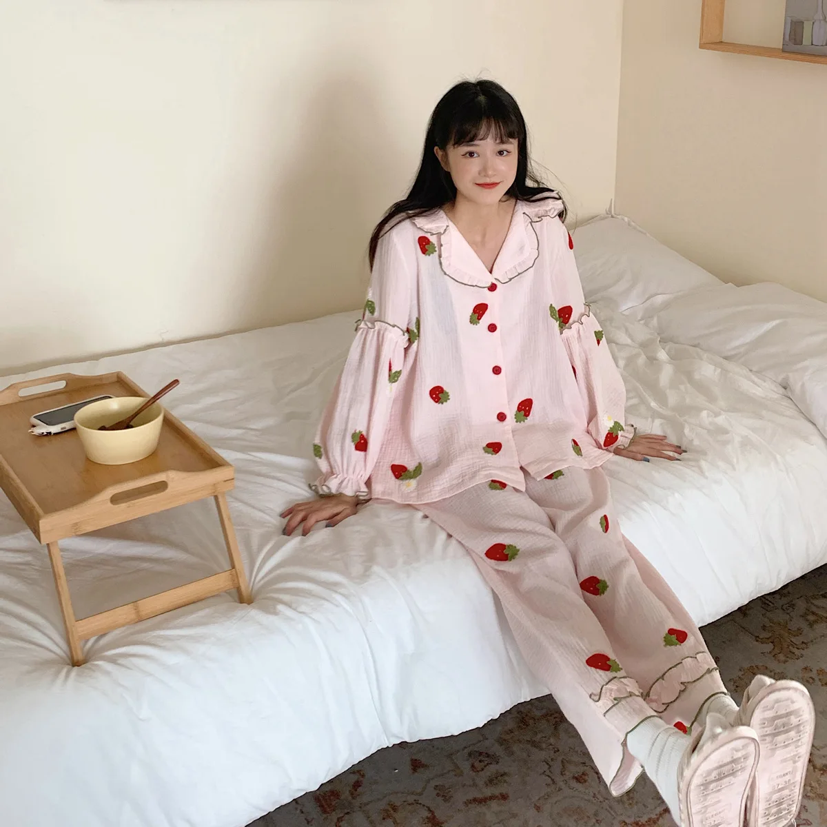 

Pajamas for Women Two Piece Set Spring / Summer New Products Girls Lovely Embroidery Strawberry Pink Cotton Home Clothes