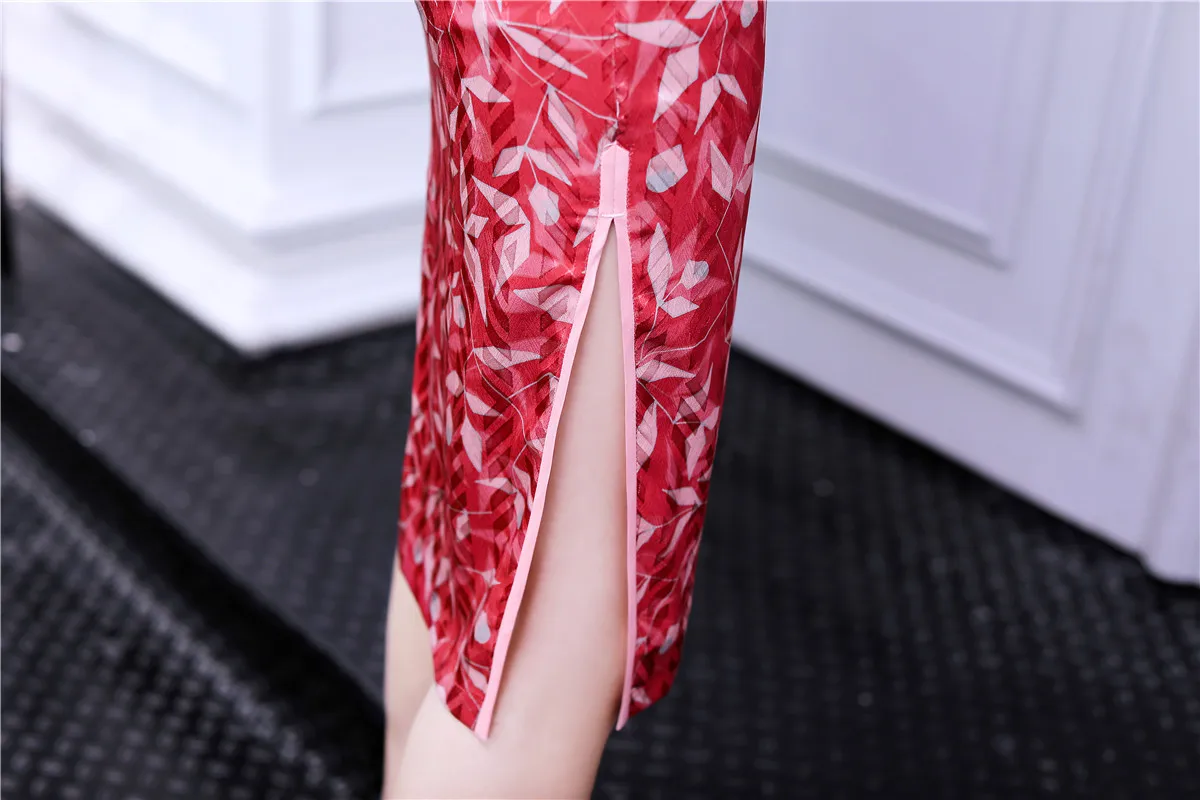 

Shanghai Story Lace Sleeve Chinese Dress Faux Silk Cheongsam Knee Length Keyhole Qipao with Lining