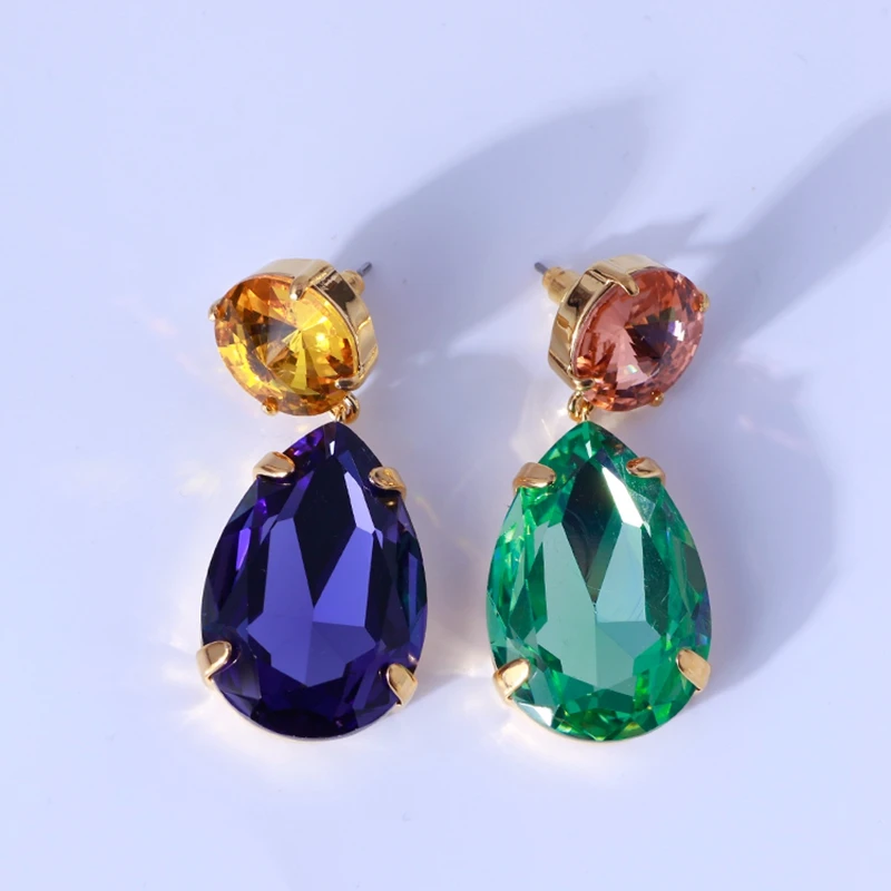 Персонализированные серьги в форме капли воды с контрастным