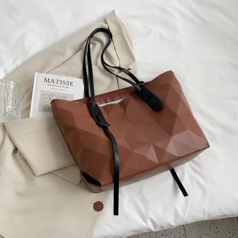 

High Quality Leather Geometric Rhombic Bags Niche Design Tote Bag 2021 Luxury Handbag Fashion High Capacity Shoulder Bag Girl