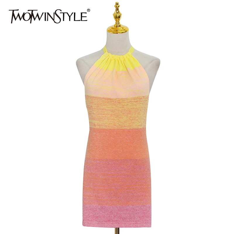 

TWOTWINSTYLE Sexy Sheath Dress For Women Halter Colorblock Sleeveless Ruched Backless Mini Dresses Female 2021 Summer Clothing