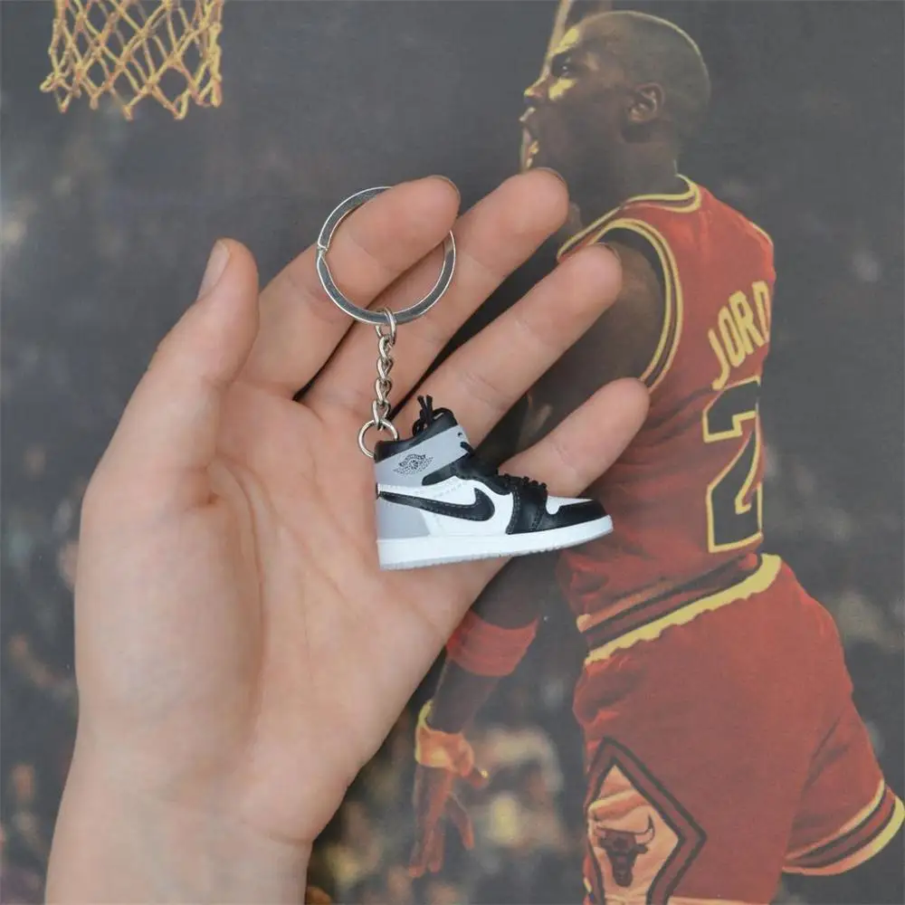 one shoe keychain Дропшиппинг aj1 offwhite Chicago Unc брелок в виде кроссовка Air Jordan 1 3D мини-кроссовки, закрытая спортивная обувь брелок в виде кроссовка s - Цвет: one shoe keychain