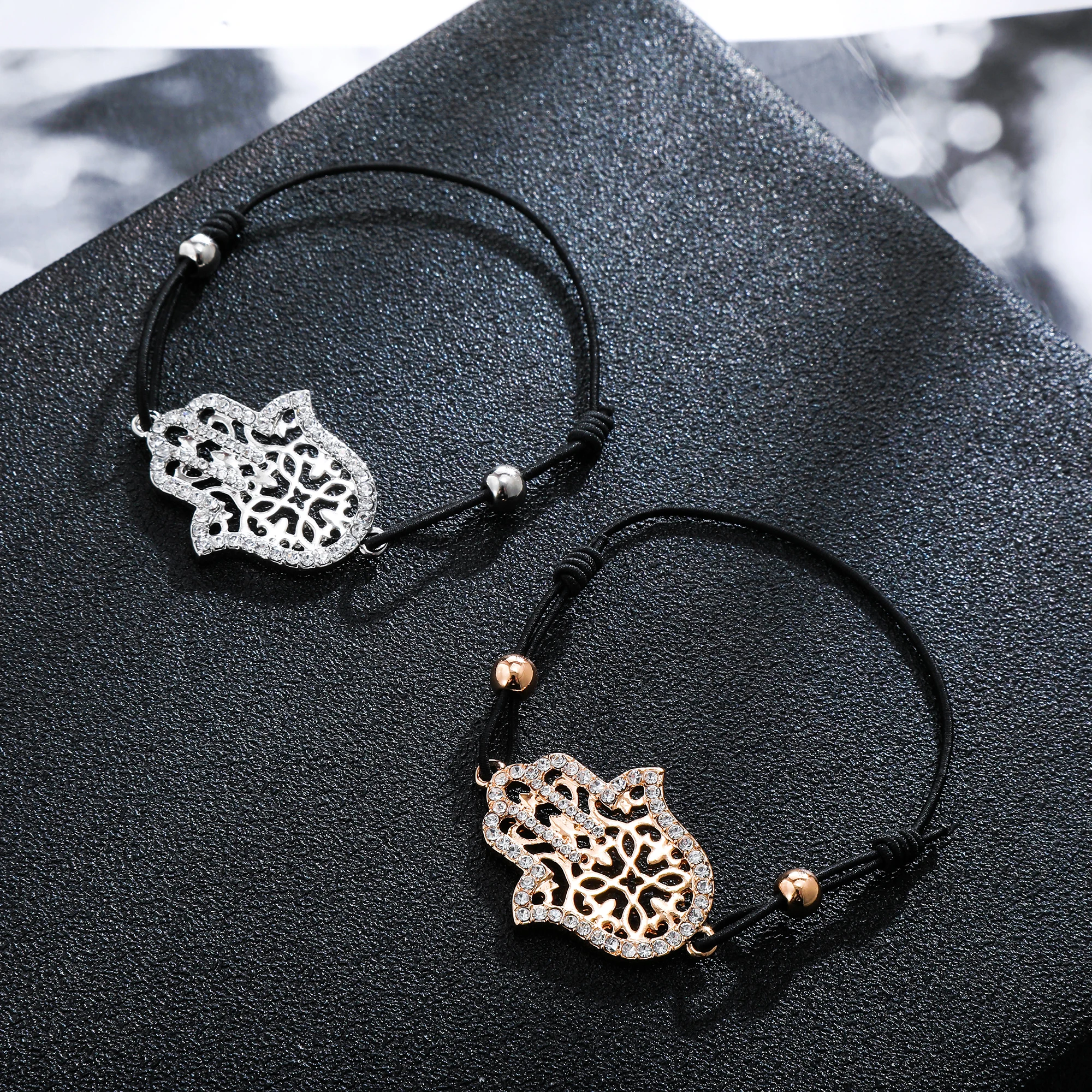 Браслет Hamsa женский с подвеской рука Фатима золотистый стразы кожаный аксессуар |