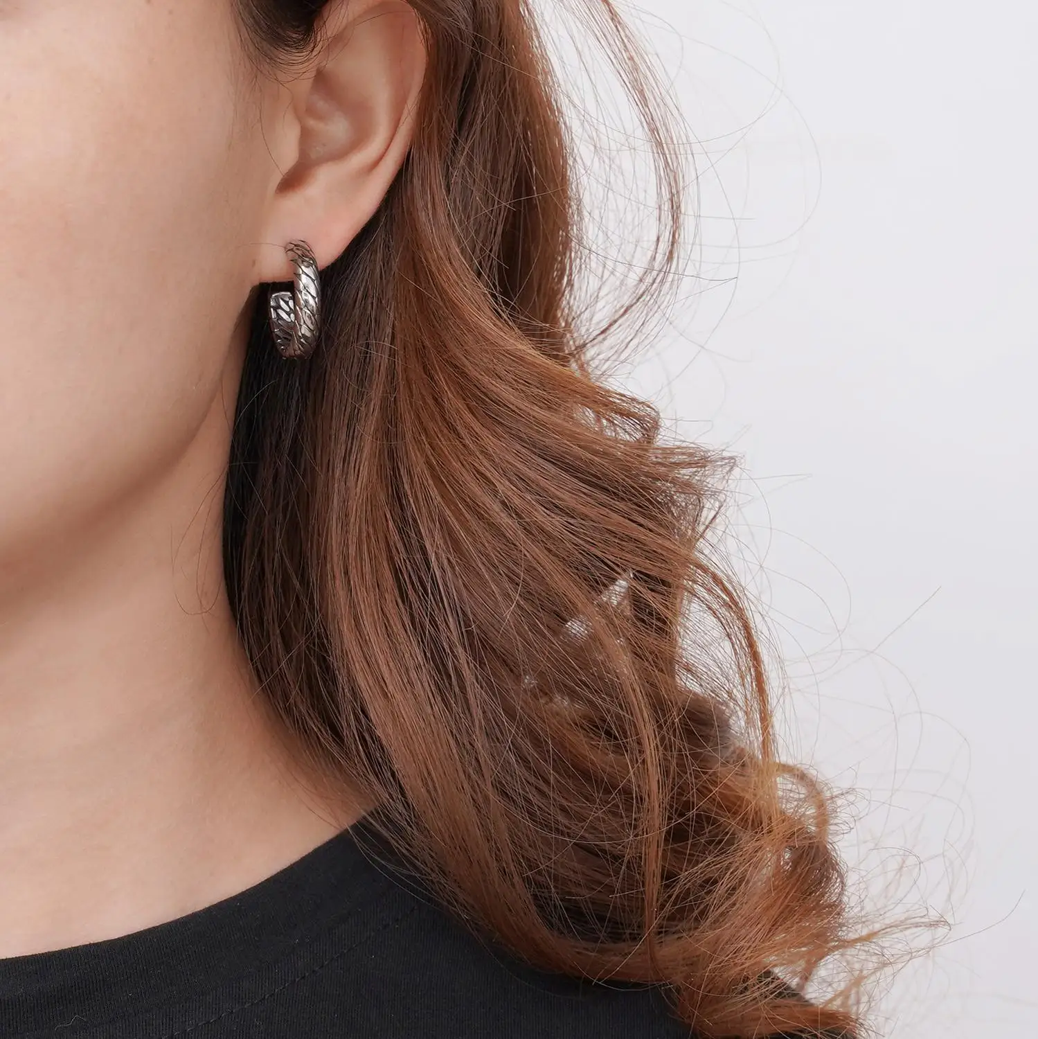 

Buddha Earring Retro Stainless Steel Female Chain Earrings Anti-allergy Vintage Ben Ear Stud Earring Charm Jewelry VE170