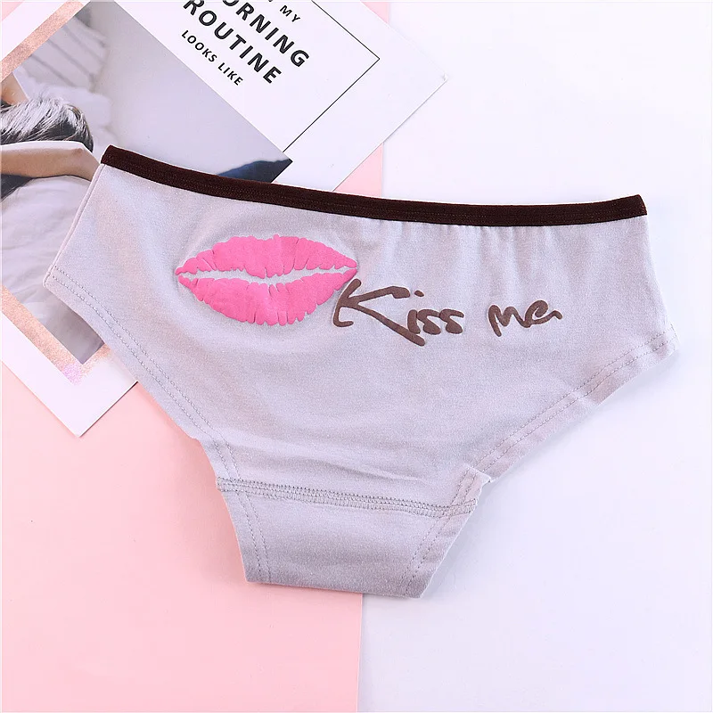 light gray Новые модные женские модные сексуальные хлопковые трусики с принтом губ Kiss Me, трусы, трусики, нижнее белье - Цвет: light gray