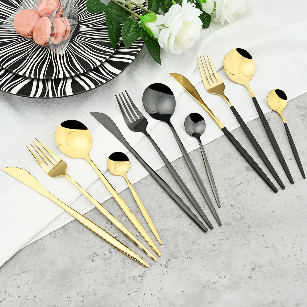 

24pcs Gold Dinnerware Set Stainless Steel Cutlery Set Mirror Silverware Knife Fork Spoon Tableware Flatware Set Dishwasher Safe