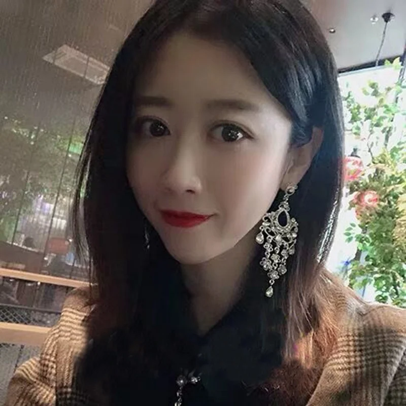 Серьги-подвески женские корейский стиль разноцветные с кристаллами в винтажном