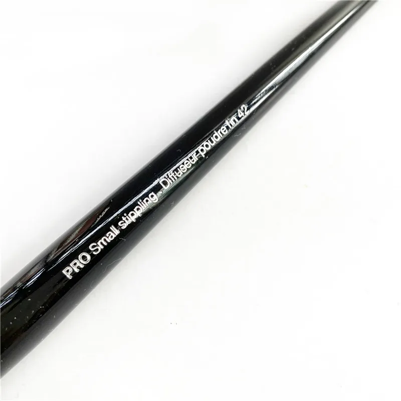 Новая Профессиональная маленькая щетка для клецки 42 Small Жидкий тональный крем