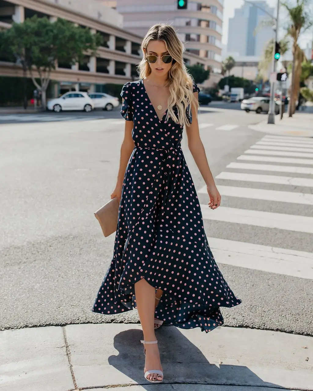 Повседневные богемные Макси платья в горошек для женщин модные летние пляжные с v