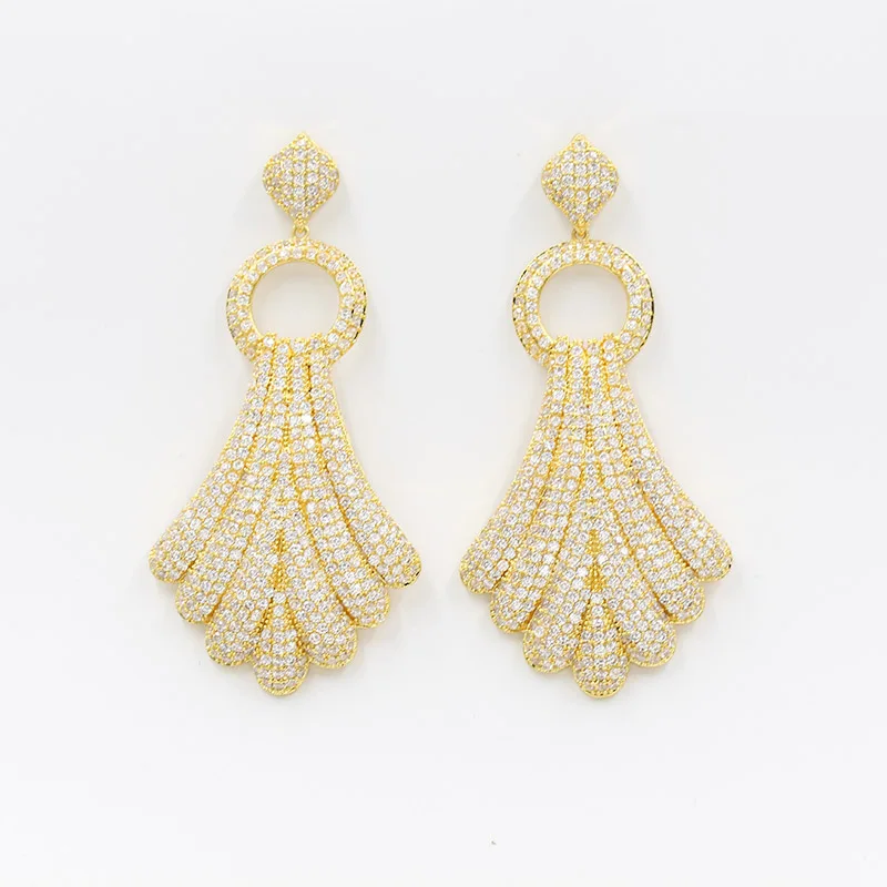 Золотые Подвесные серьги из Дубая 18 карат розового золота с кисточками