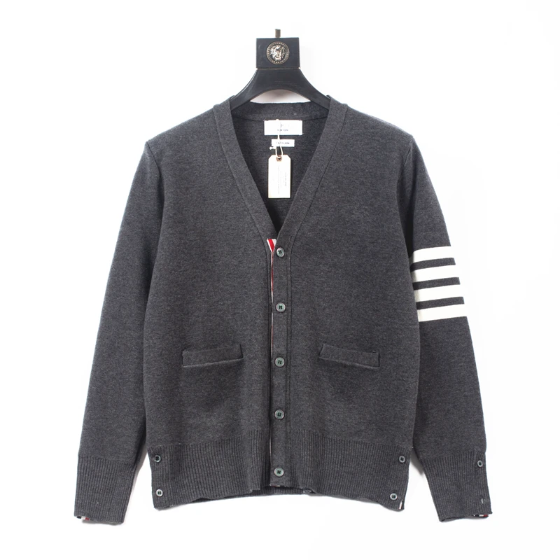 

2021New 1:1 Classic BrandSpring/Autumn Unisex Couples V-neck wool cardigan Long Sleeve Casual Coat Solid Color Wool Sweater