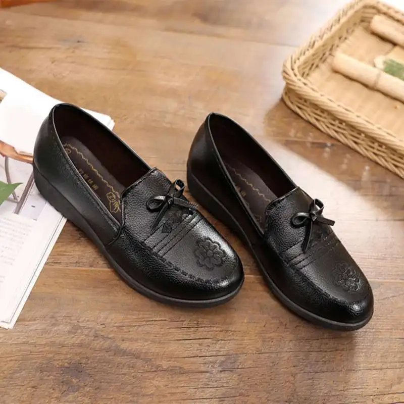 

Flat Casual Wear-Resistant Mom Shoes Moccasin-Gommino Work Shoes Women Casual Women's Shoes 2020 Autumn