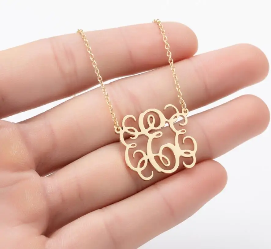 

2021Three Name A-Z Alphabet Necklaces Stainless Steel 26 Letter Initial Necklace for Women Vintage Jewelry Special Accessories