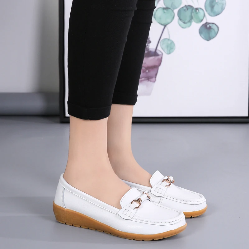 Tenis Feminino 2021 Hot Size Light Soft Sport Shoes Women Tennis Shoes for Outdoor Female Stability Walking Sneakers Trainers