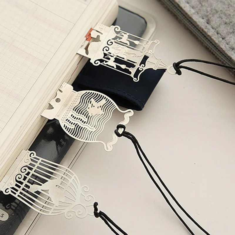 

Cute Cartoon Pattern Creative Horse Birdcage Hollow Metal Multi-function Bookmark Ruler For Kids Student Gift School Supplies