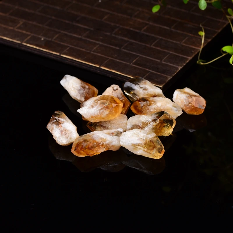 Натуральные цитриновые кристаллы натуральные кварцевые сырые камень образец