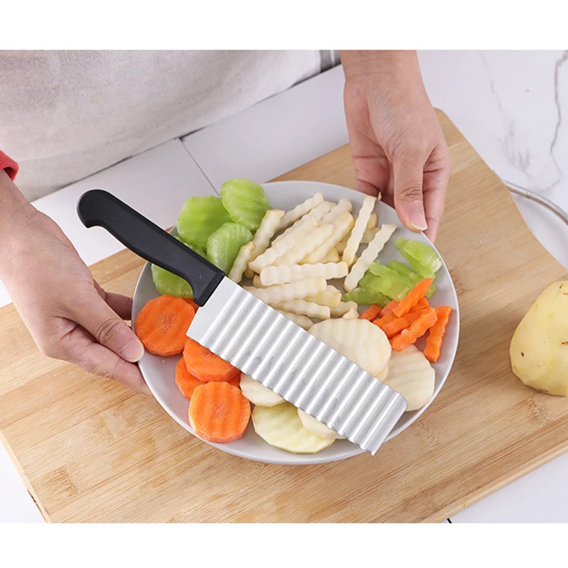 Description Picture 2 of itemStainless Steel Potato Chip Slicer Dough Vegetable Fruit Crinkle Wavy Slicer Knife Potato Cutter Chopper French Fry Maker Tool