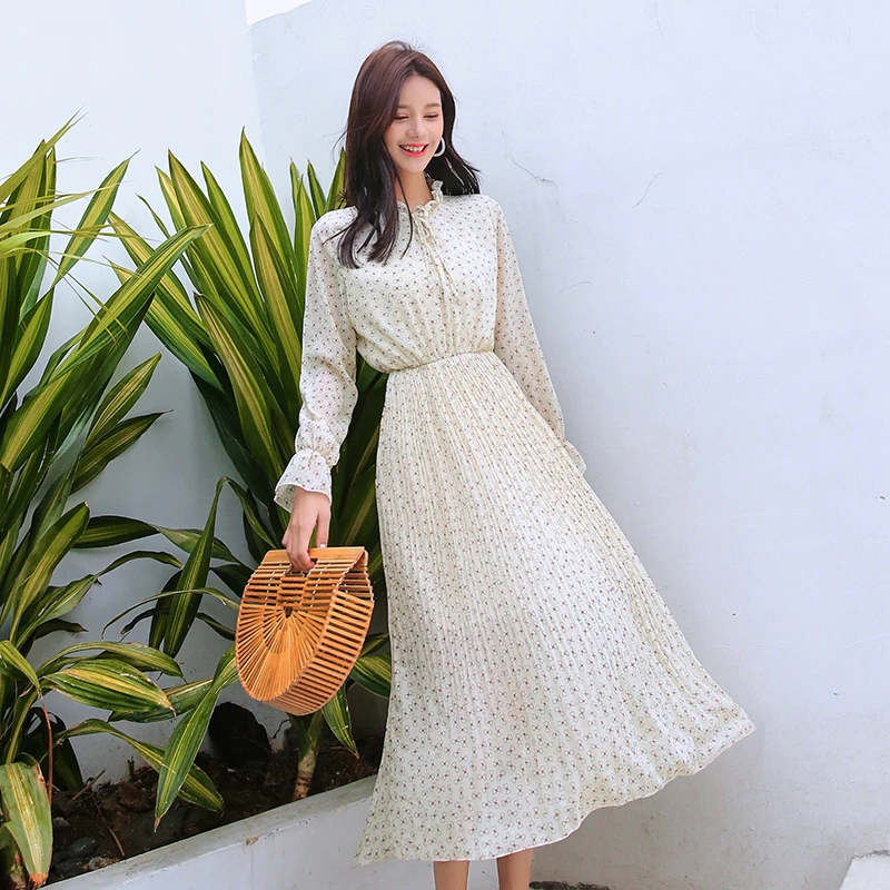 Шифоновое платье миди с цветочным принтом V образным вырезом и длинным