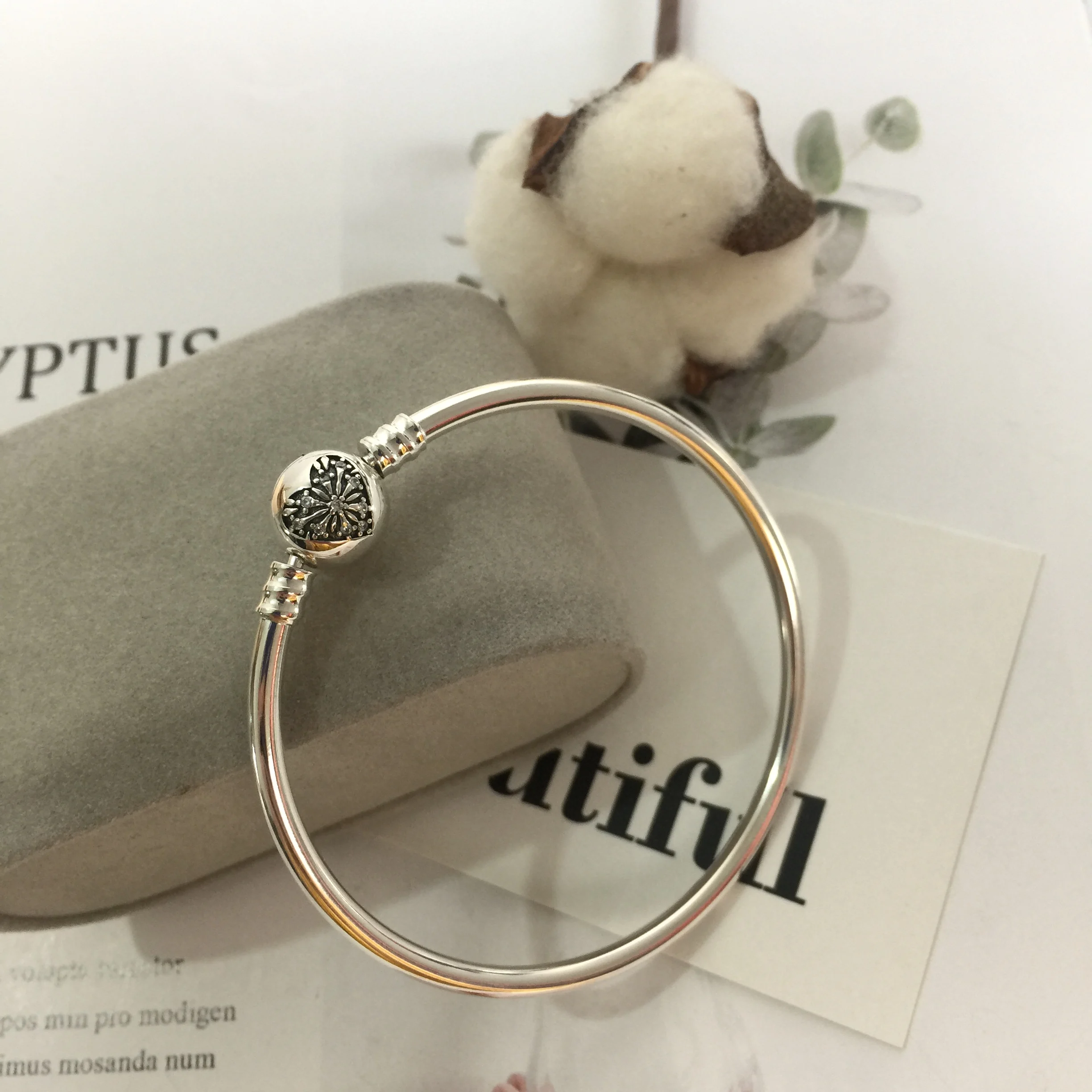 

2019 100% 925 Sterling Silver Classic Heart Bangle Women's Charm Personality Jewelry Free Shipping Wholesale