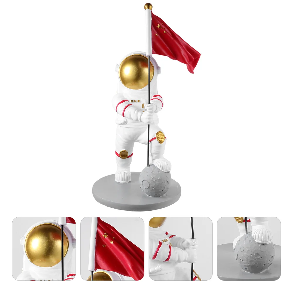 

Astronaut Sculpture with Flag Household Office Desktop Tabletop Decor Statue