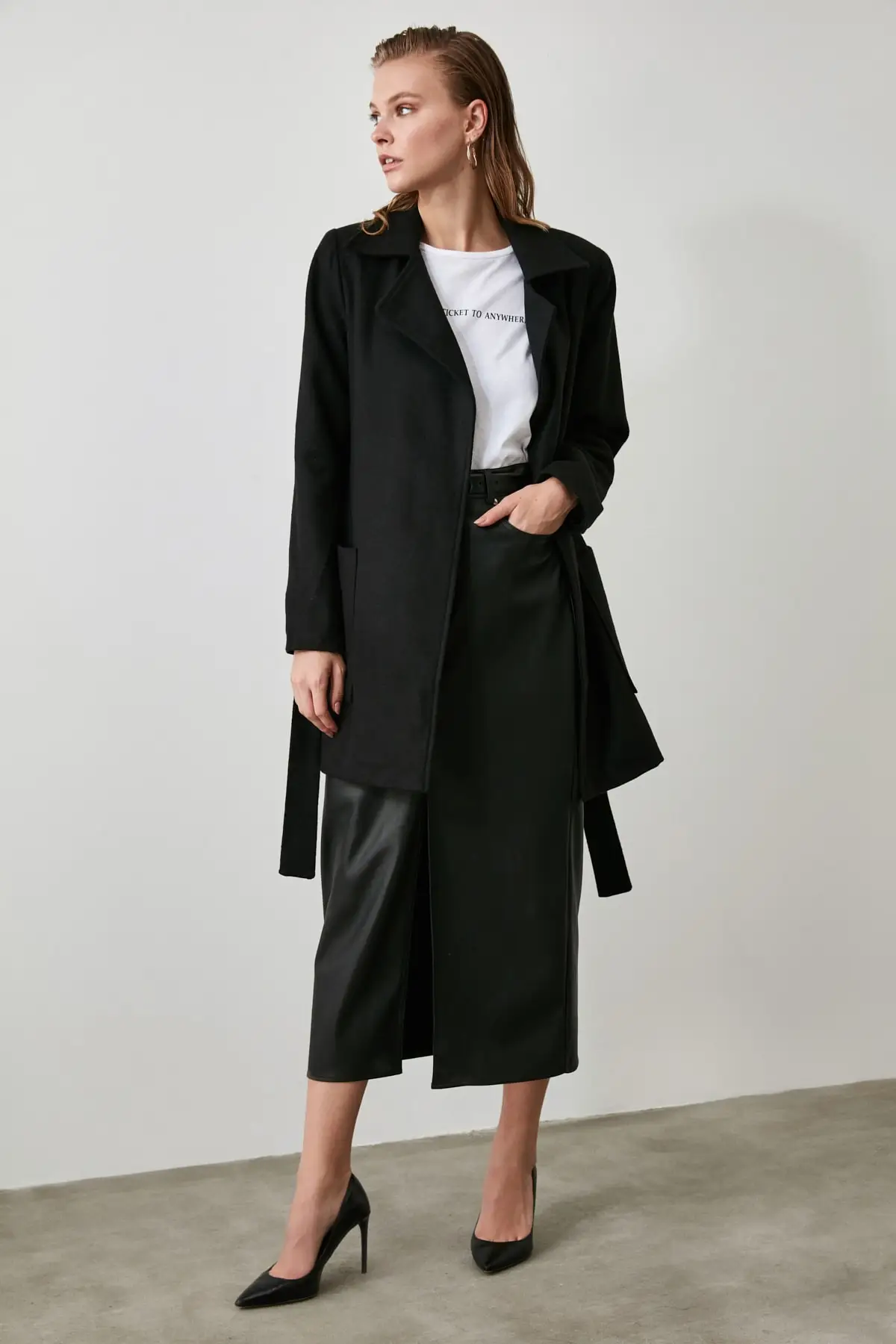 Трендовое черное шерстяное пальто TWOAW20KB0032|Женские куртки| |