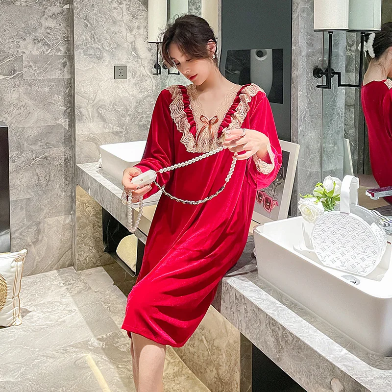 

Новинка 2021, золотистая бархатная сохраняющая тепло одежда для сна, Женская осенне-зимняя ночная рубашка с длинным рукавом, плотная домашняя...