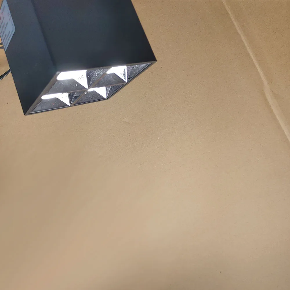 Тяжелый Стиль затемнения Массив светодиодный потолочный квадратный светильник