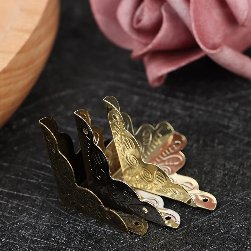 

20PCS Luggage Case Box Corners Brackets Decorative Corner For Furniture Decorative Triangle Rattan Carved