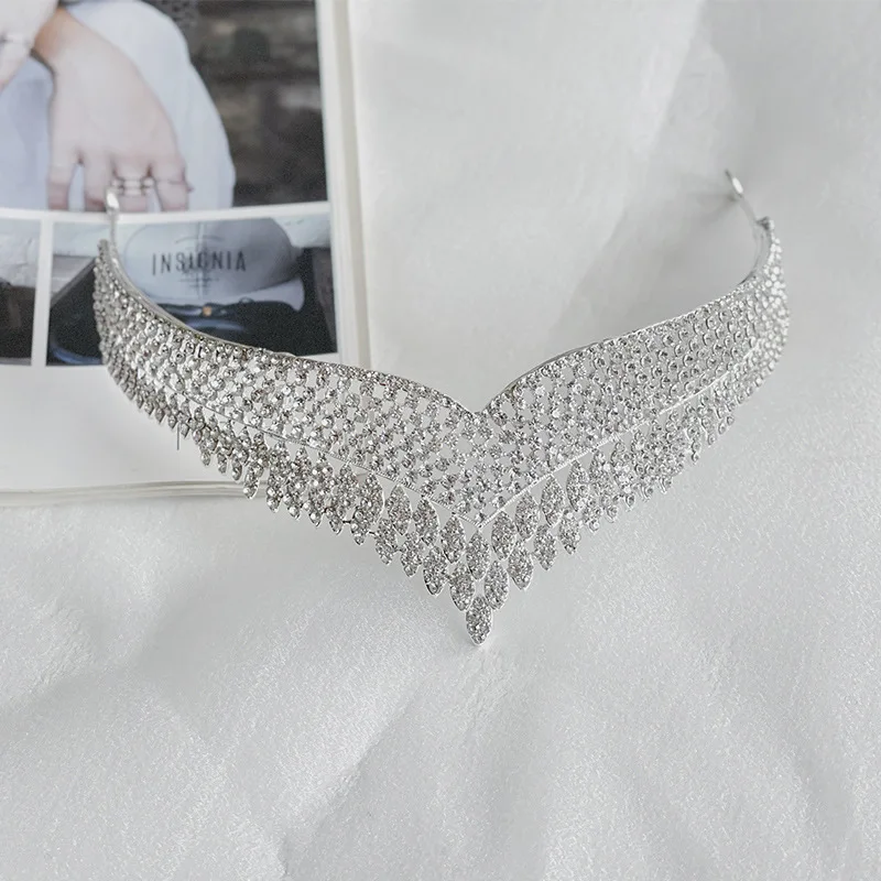 

New Luxury Crown Ornament Bridal Wedding Accessories Simple Alloy Diamond-Studded Crystal Bridal Dress Jewelry JL