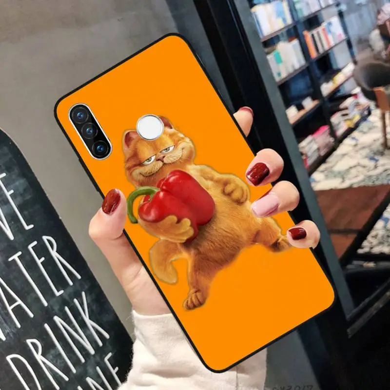 

Anime Garfield Yellow Cat Phone Case For Xiaomi A1 A2 6 8 9 10 MIX MAX 2 2S 3 Note 10 Cc9 Lite Plus Se Tpro Pro Fundas Cover