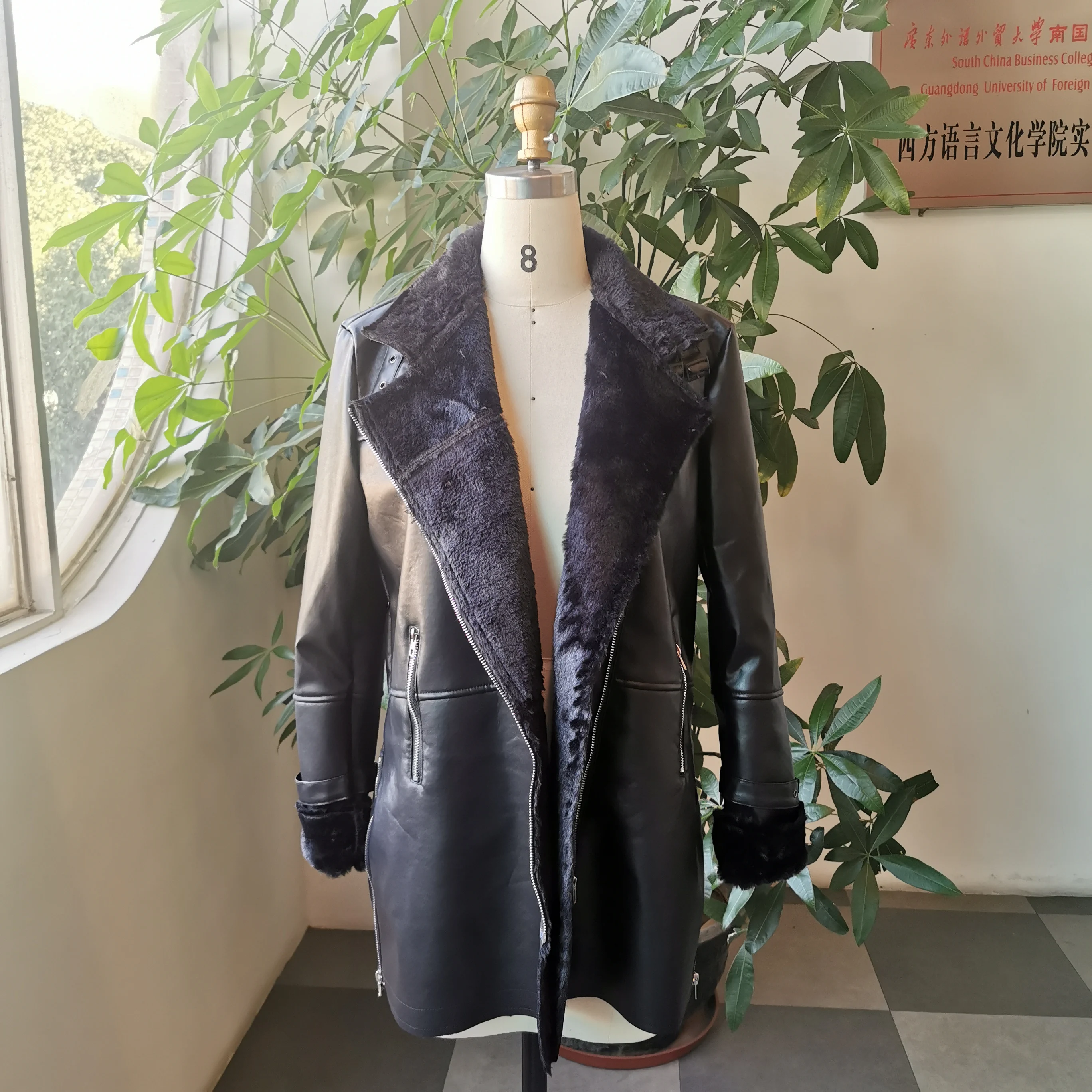 Women Winter Fashion Warm PU Leather Jacket Fake Fur Black Long Coat Office Lady Zipper Western Punk Gothic Outwear Young Girl