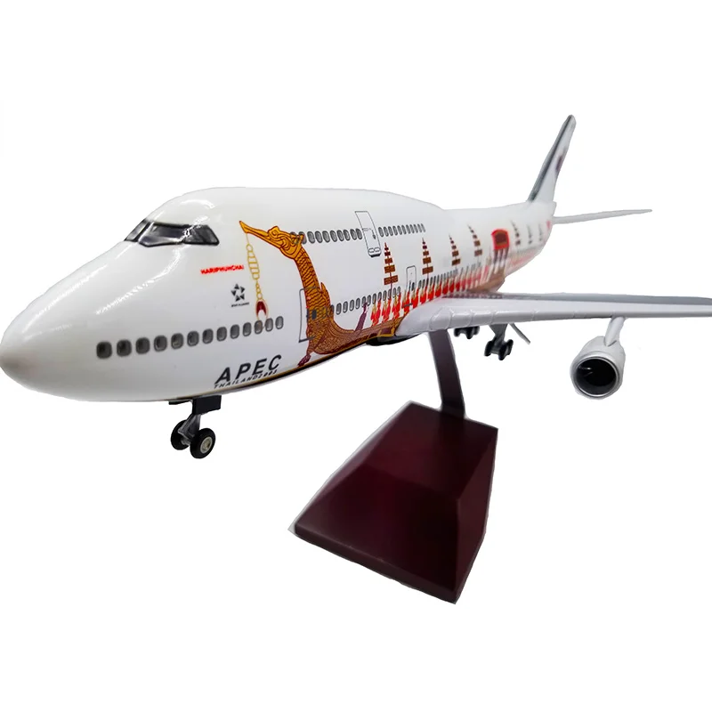 

47cm 1/150 Scale Simulation Thailand Dragon Boat Toys Boeing B747 THAI Airline Model W Light & Wheel Diecast Plastic Plane