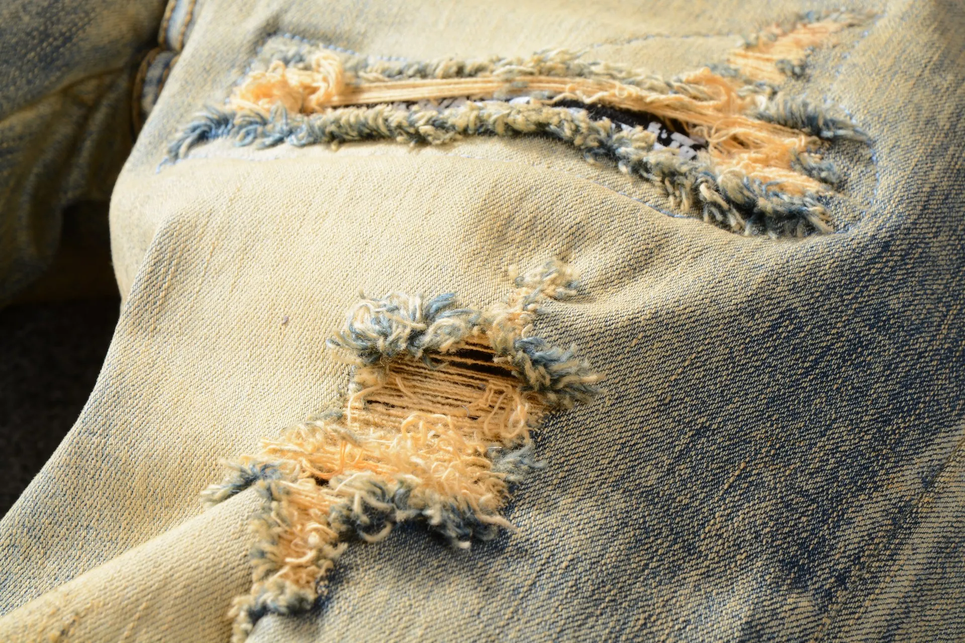 Новые мужские модные повседневные винтажные джинсы со складками облегающие