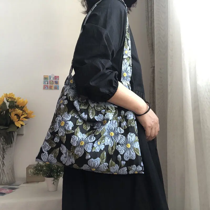 

Women's Shoulder Bag Elegant Solid Oil Painting Texture Blue Flowers Canvas Handbags Wholesale 2021 Fashion Vintage Female Bags