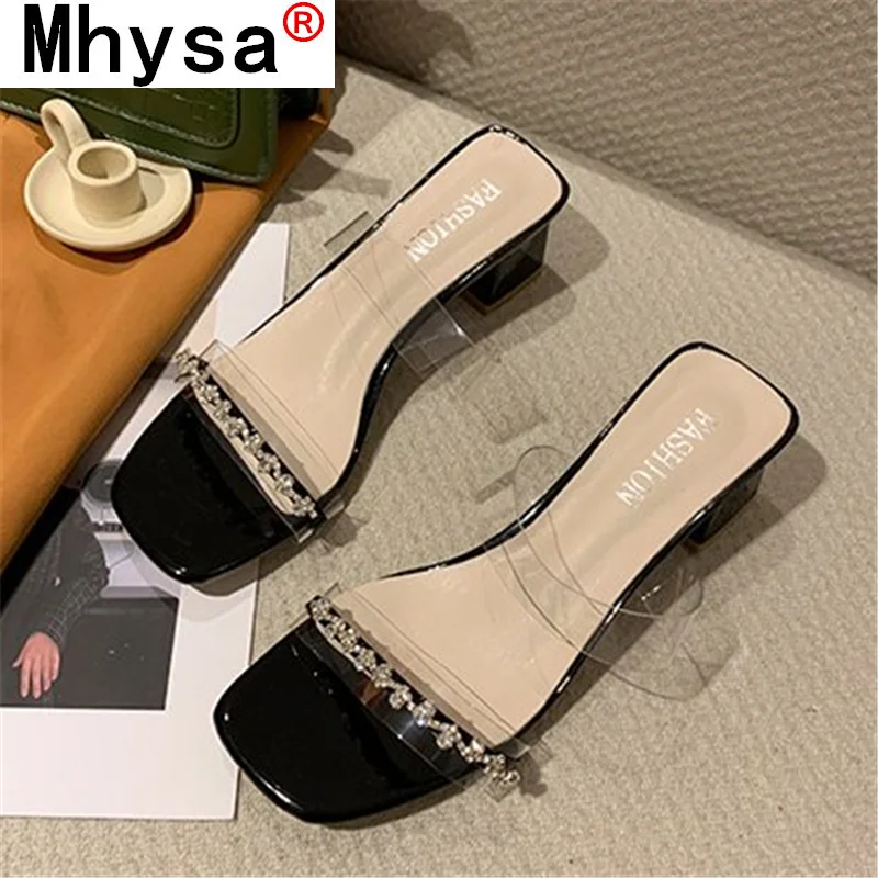 

2021 New Transparent Low-heeled Women Sandals Summer Fashion Rhinestone Open Toe Slippers Outdoor Comfortable Square Heel Shoes