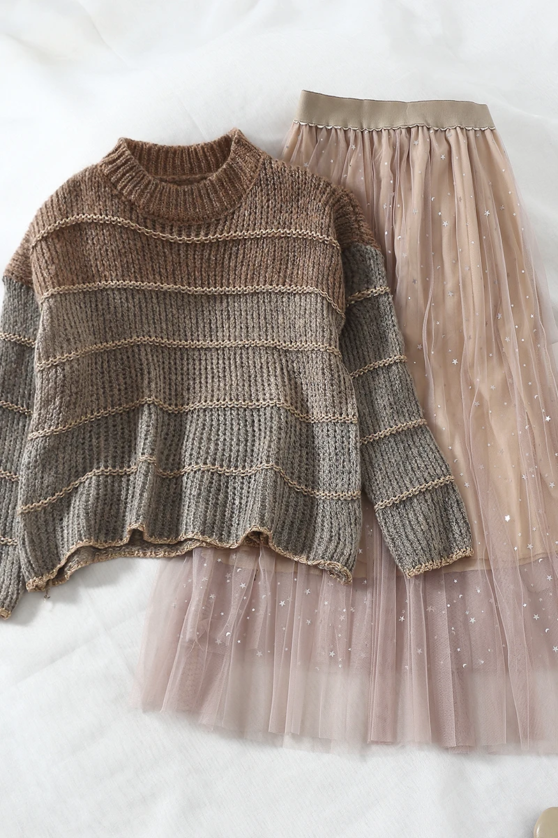 Женский комплект из двух предметов Свободный Полосатый свитер и сетчатая юбка