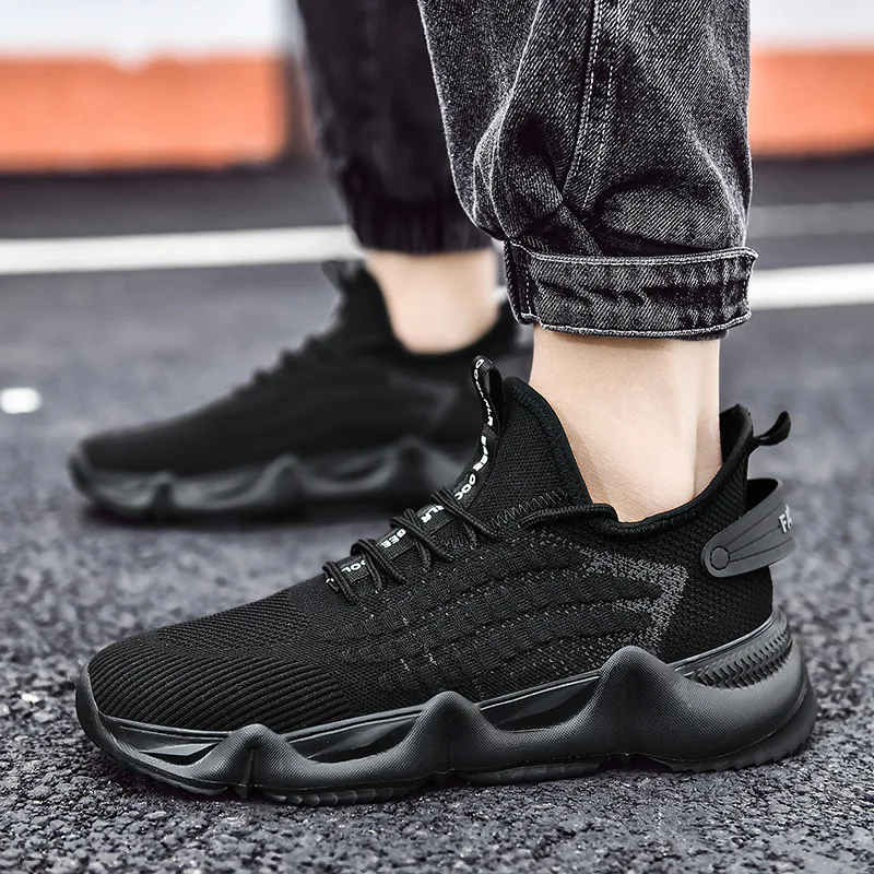 

Кроссовки мужские весенне-осенние легкие, 39-46 размера