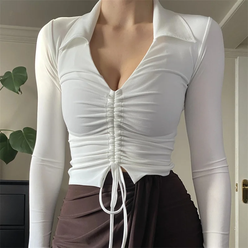 

Кроп-Топ женский однотонный с V-образным вырезом и завязкой спереди