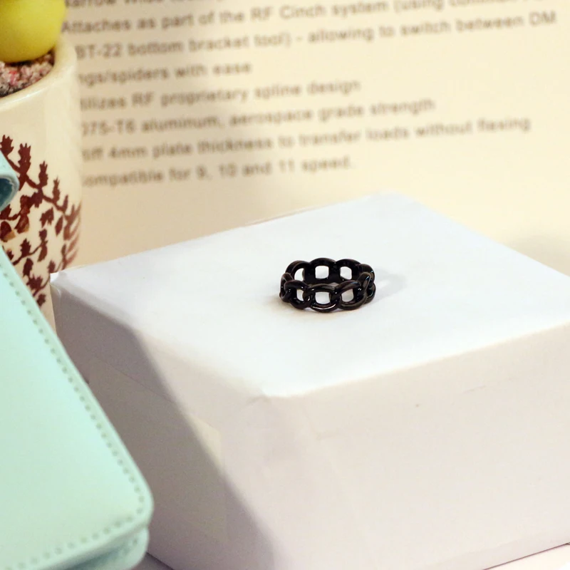 

Fashion Personality Cute Lady Irregular Opening Color Hollow Chain Candy Ring Geometric Hand Painting Party Colorful Ring