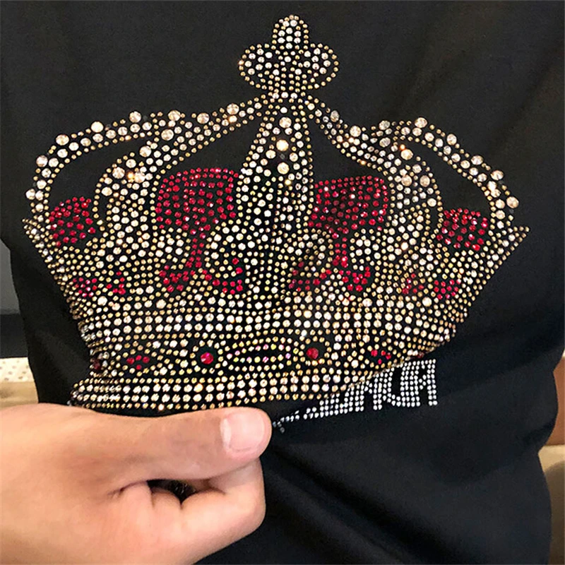 

Fall and Winter 2019 New European Roman Cotton Men's Crown Diamond Round Neck Body-building Tide Fashion hoodies