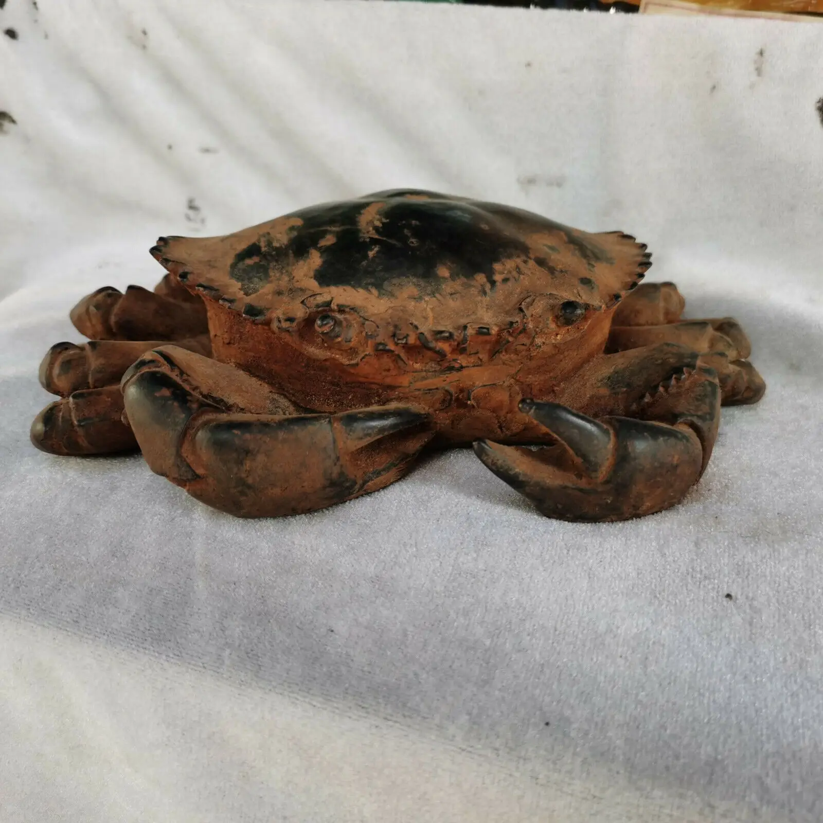

China's Old Jade Carved yellow Jade Crab